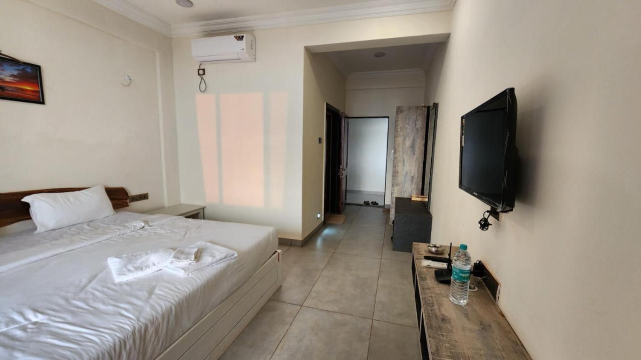 Coastal Bay Beach Resort Harnai Extérieur photo