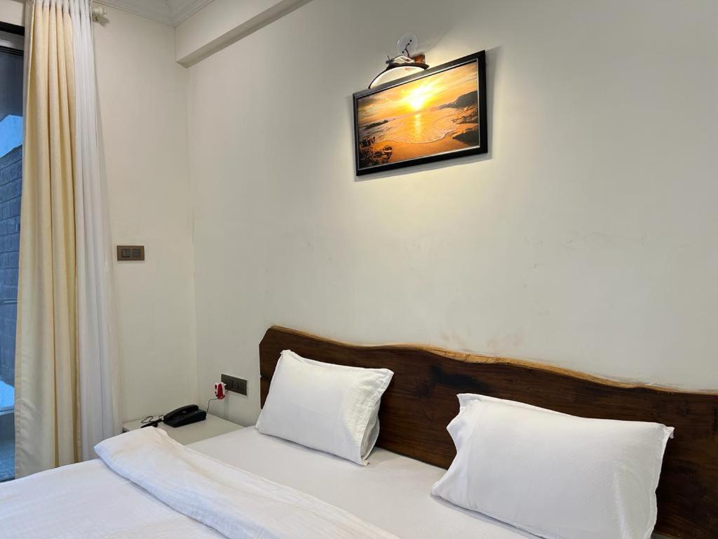 Coastal Bay Beach Resort Harnai Extérieur photo